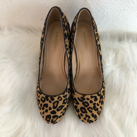 Banana Republic Shoes - Banana Republic leopard Cheetah Pony Hair wedge